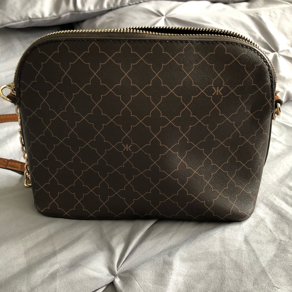 Crossbody bag